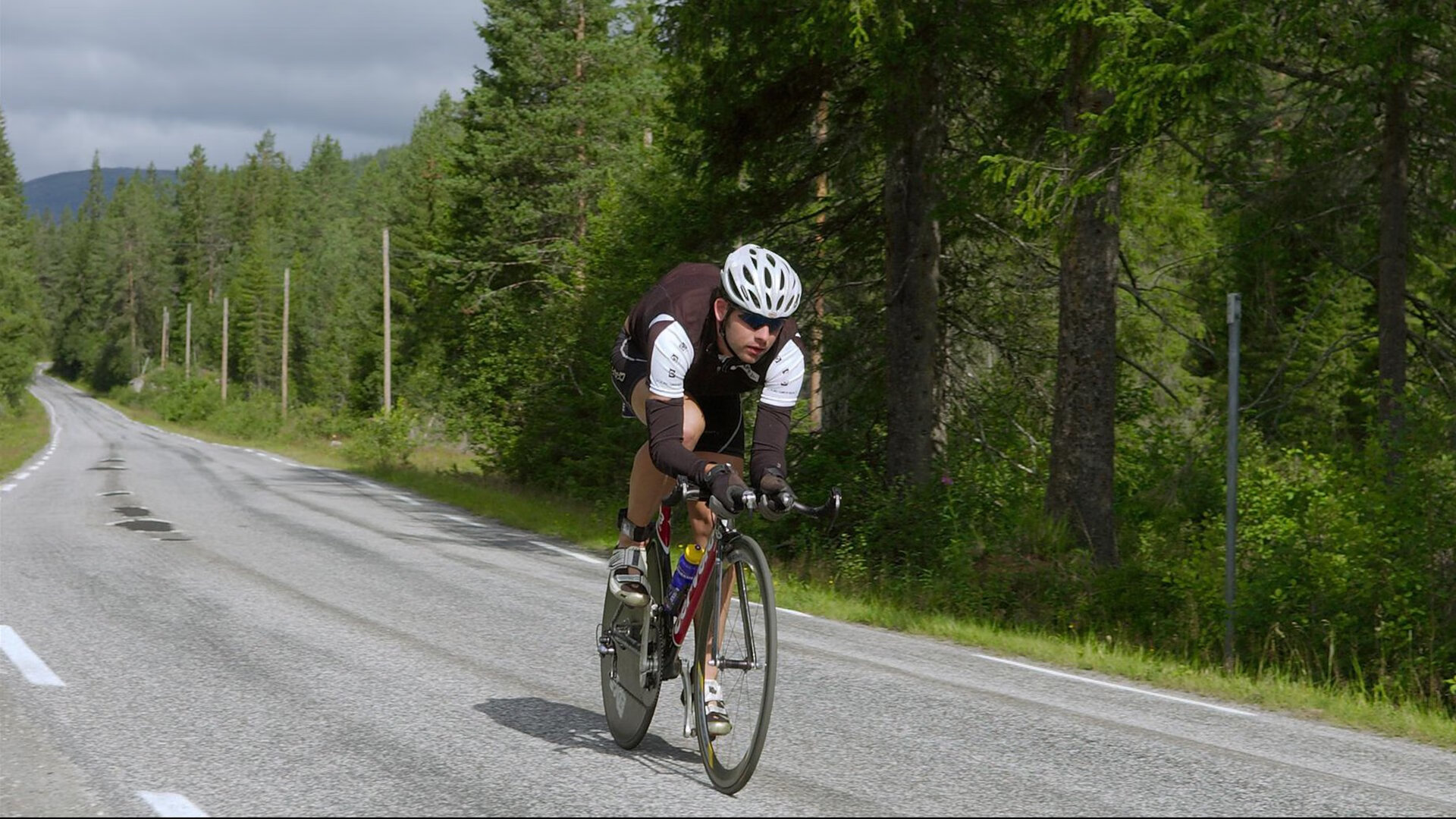 达米恩·麦肯齐：他是全黑队快攻战术中的重要推动力，达纳·麦肯齐
